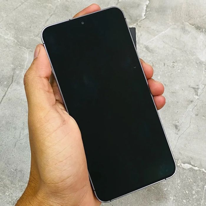 Samsung s24 8/128Gb ideal