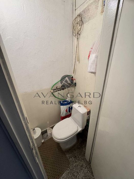 Продава се Тристаен апартамент в Пловдив, Кючук Париж - 85 кв.м за 720 €/кв.м - Снимка #9