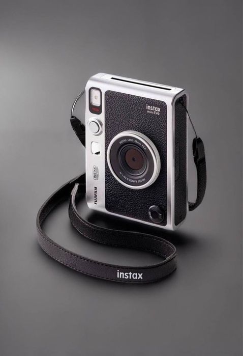 Камера Instax Mini Evo