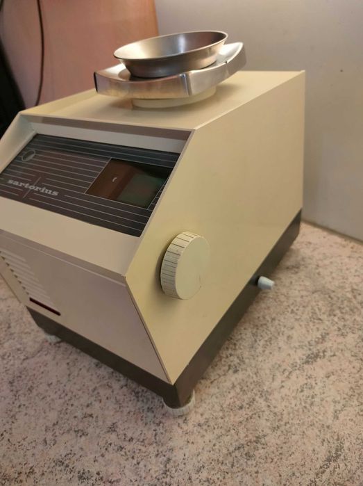 Професионални везни Sartorius 2204 Нова цена 800 на 500лв