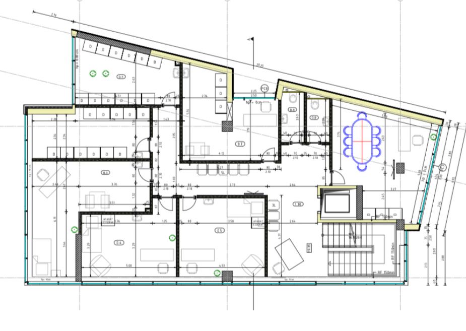 Inchiriez cladire ultracentrala D+P+4E