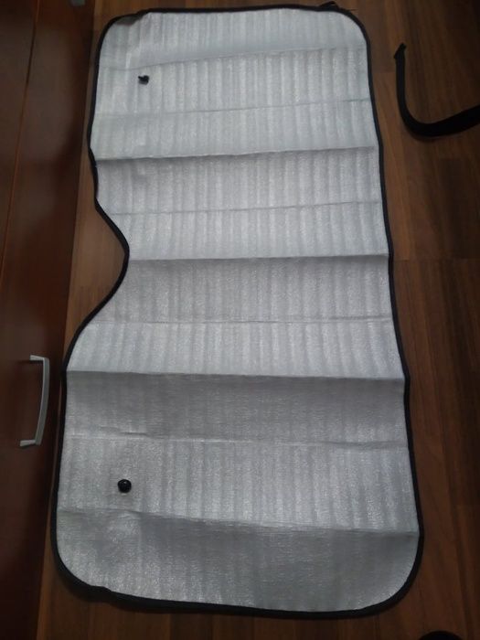 Сребрист сенник за кола