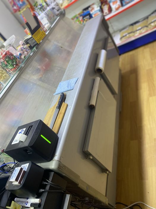 Витринный холодильник