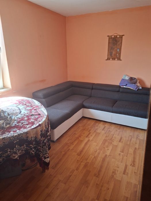 Vand apartament 2 Camere cu Gradina si Curte in Calinesti  Prahova