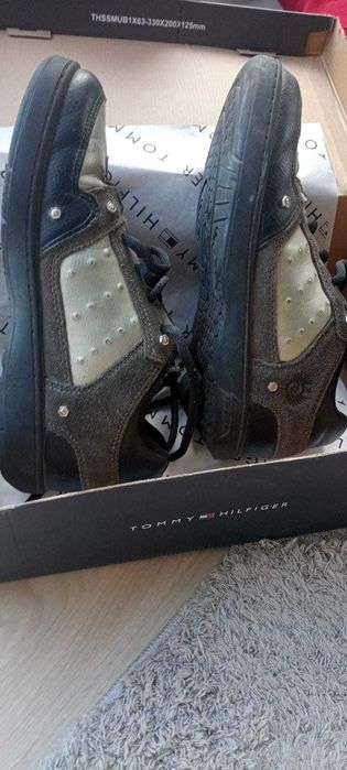 Роликовые кроссовки