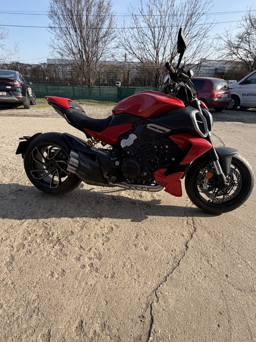 Ducati diavel  v4