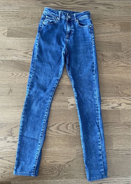 Дамски дънки Guess 25 размер