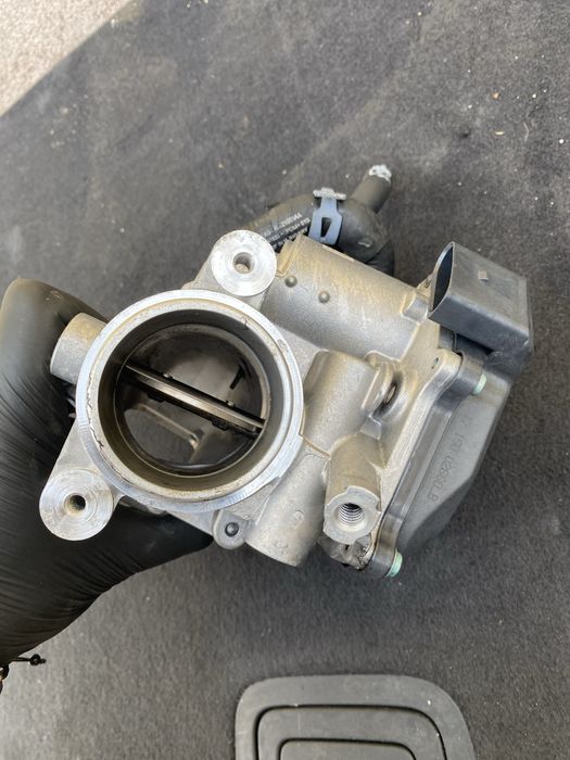 Clapeta acceleratie audi a4 b9 2.0 tdi euro 6 DEUA 04l128063 tv 110