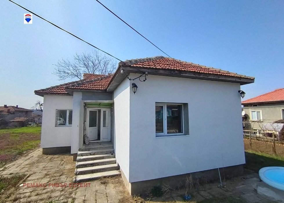 Продава се Къща в с. Старо село, Област Силистра - 73 кв.м за 244 €/кв.м - Снимка #2