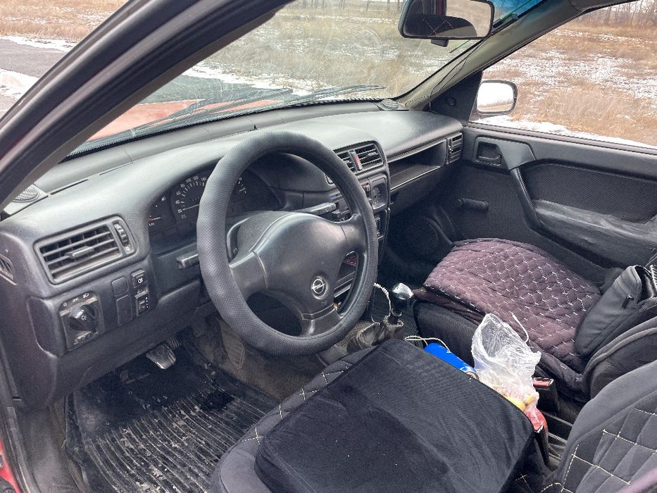 Опель вектра 1.6 моновпрыск