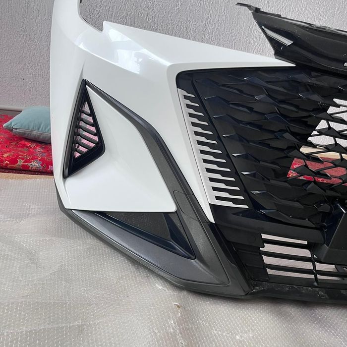 Бампер на авто Changan X5 Plus.