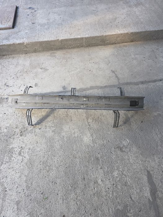 Усилитель заднего бампера