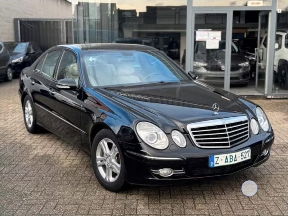 De vinzare Mercedes E class Avantgarde automata