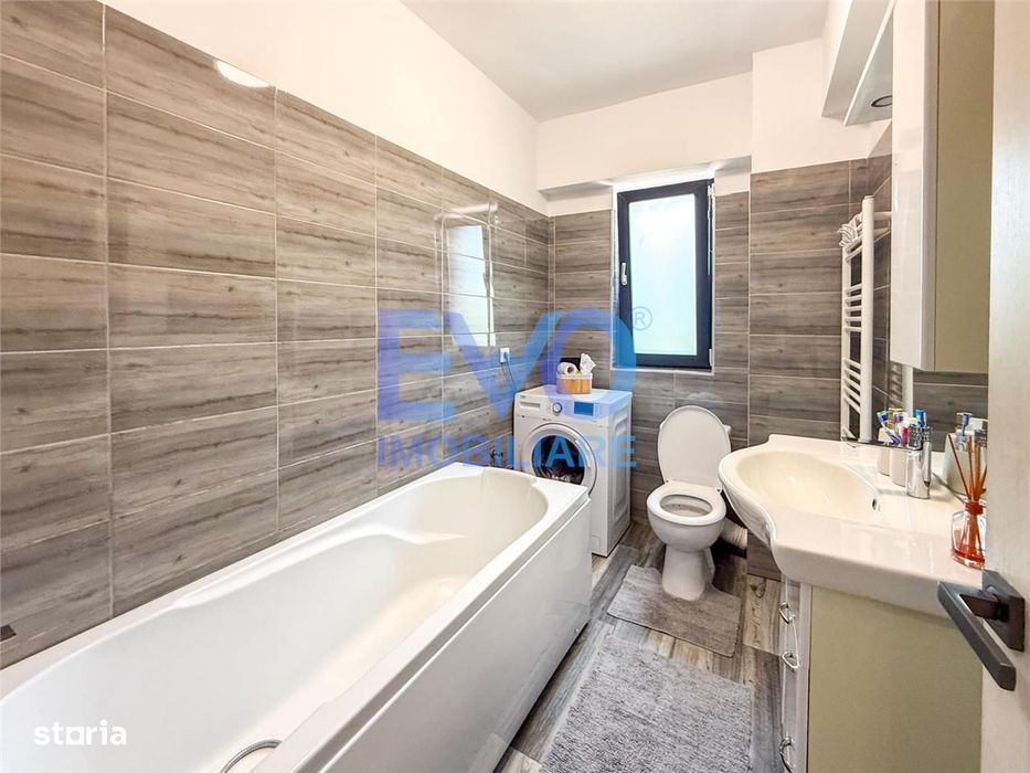 Apartament cu 2 camere, etajul 1, decomandat, geam la baie, zona Rediu