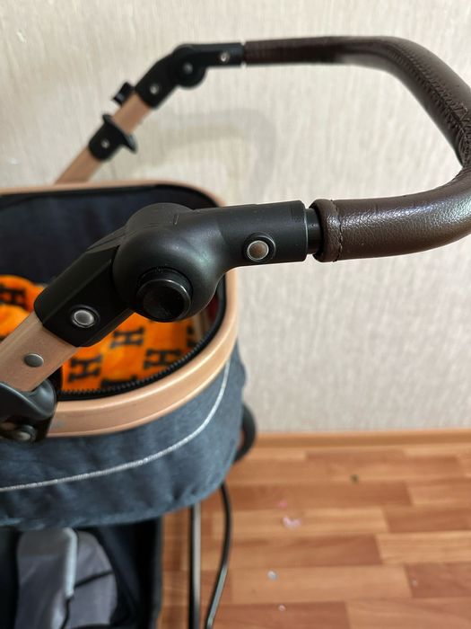 Продам детскую коляску