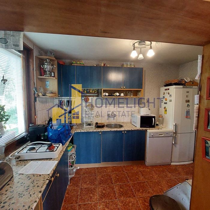 Къща с. Безден, общ. Костинброд