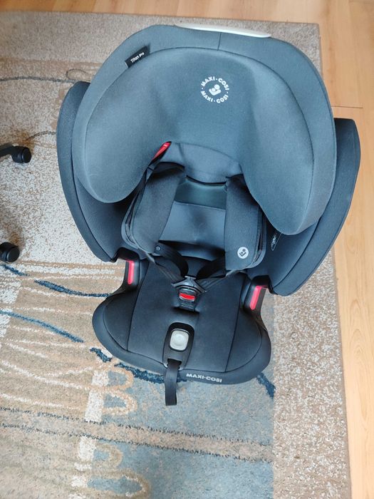 Столче за кола Maxi-Cosi Titan Pro
