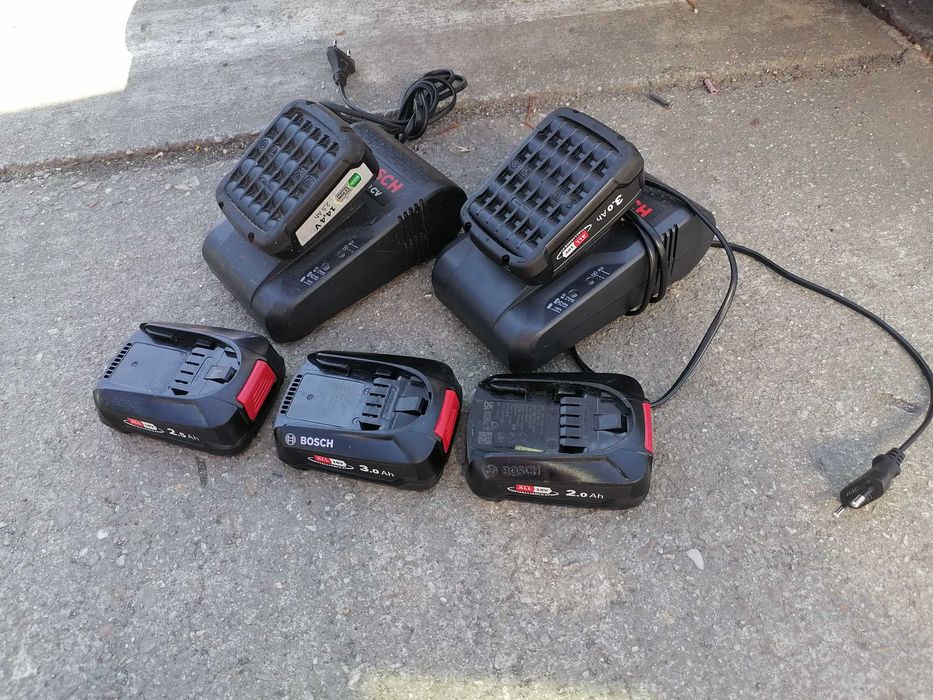 Incarcator si baterie BOSCH
