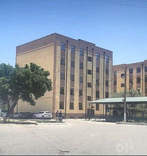 Просторное помещение срочно продаётся либо же сдается по выгодной цене