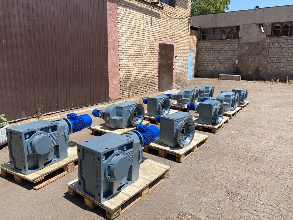 Редукторы, Электродвигатели, мотор, Частотники YiLMAZ, SIEMENS