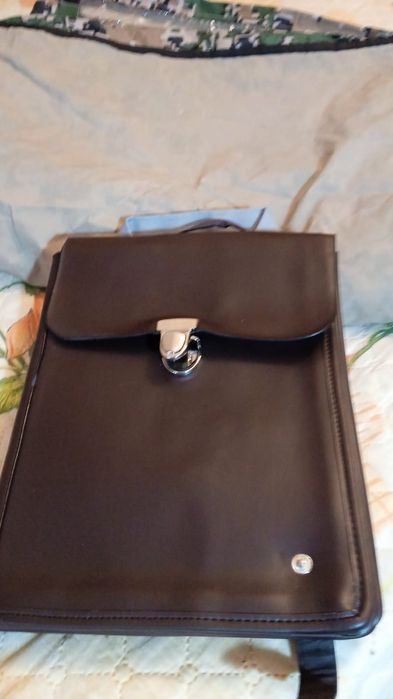 Продам кашне, рубашку, брюки, аксельбант, планшет, шляпу.