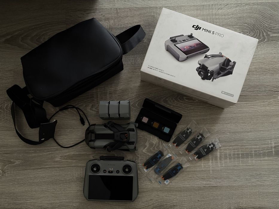 DJI Mini 5 Pro Fly More Combo