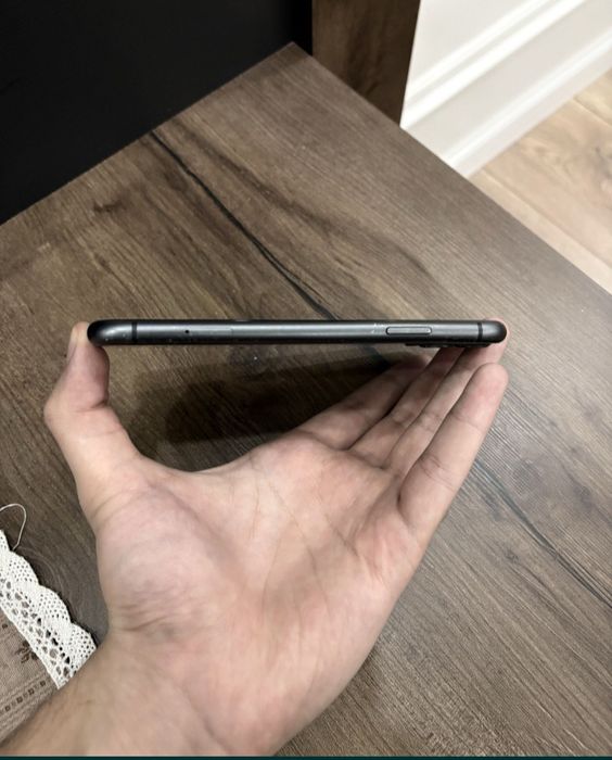 Айфон 11 не вскрывался