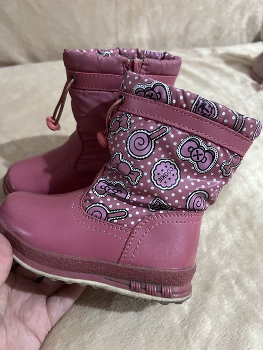 Сапоги детский на девочку зима и еще на осень есть