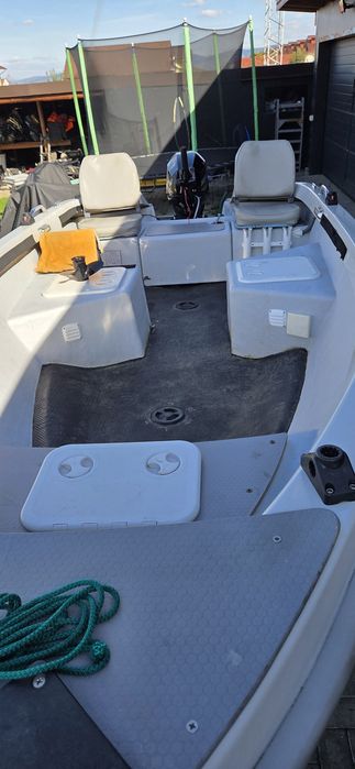 Barca // Salupa 4.30m+ motor Mercury+ peridoc // acte valabile , variante doar atv // SSV