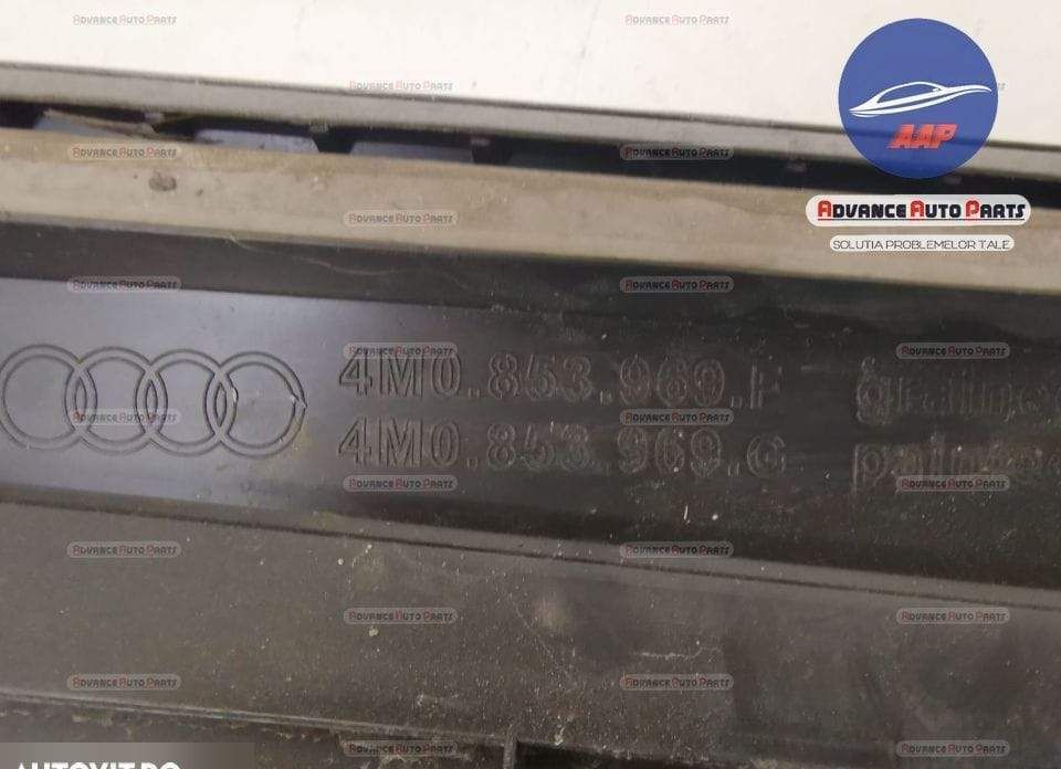 Bandou usa stanga spate original in stare buna Audi Q7 4M 2015 2016 20