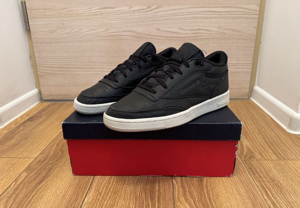 Reebok Club C Mid II - 42,5 - Black | White