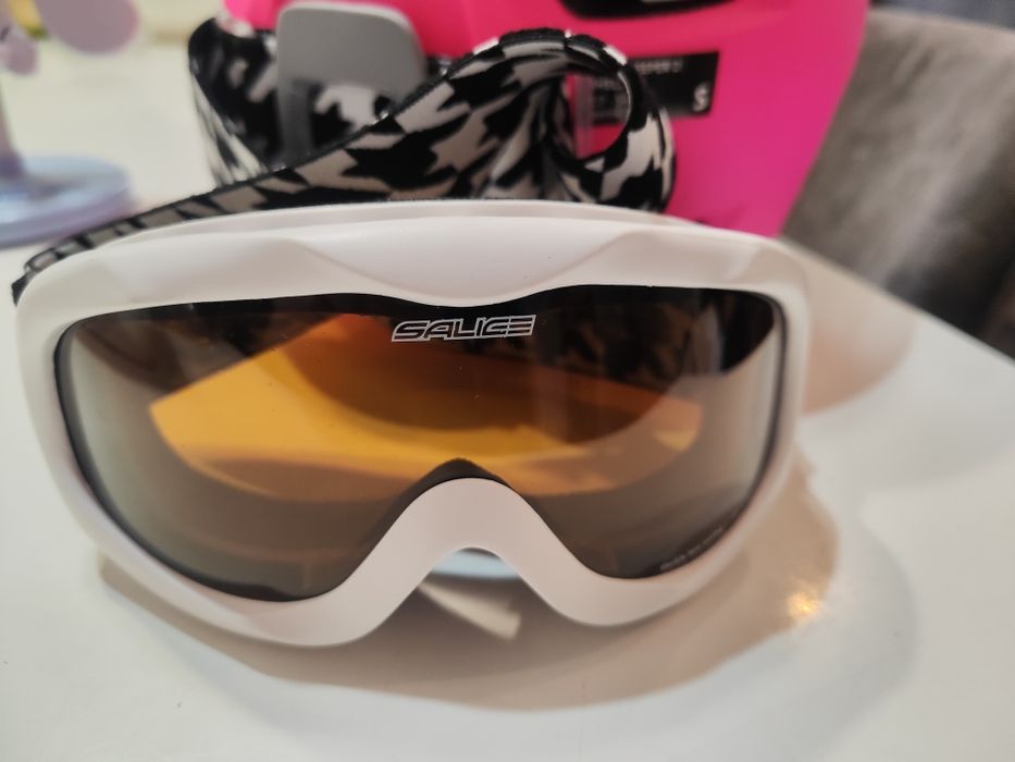 Шлем для лыжников