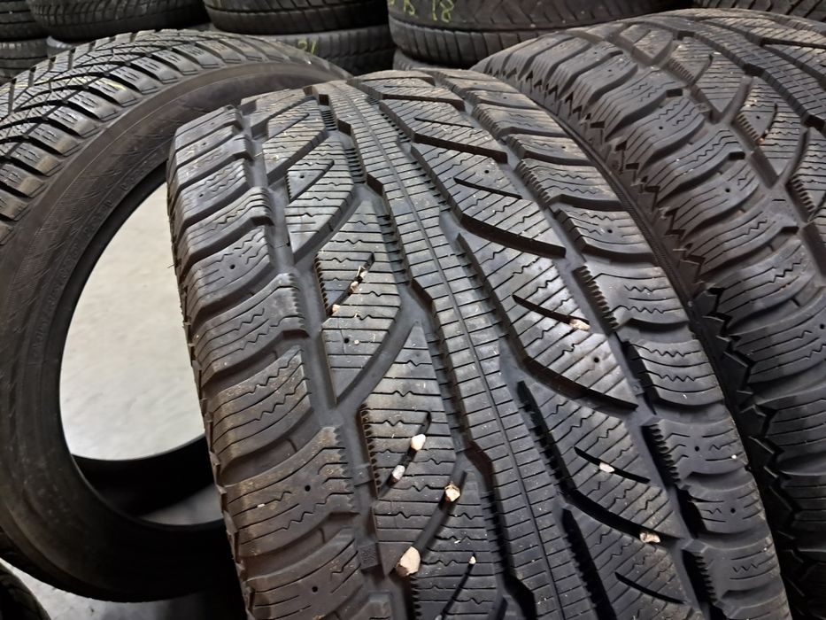 Anvelope second iarna 255 55 R18 Cooper 8mm