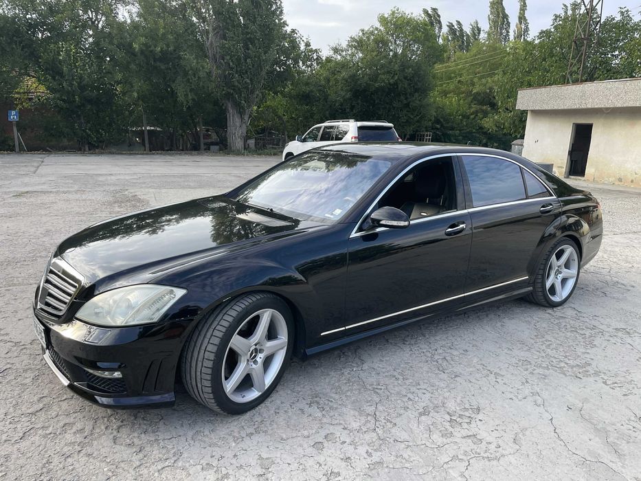 Mercedes-Benz S550