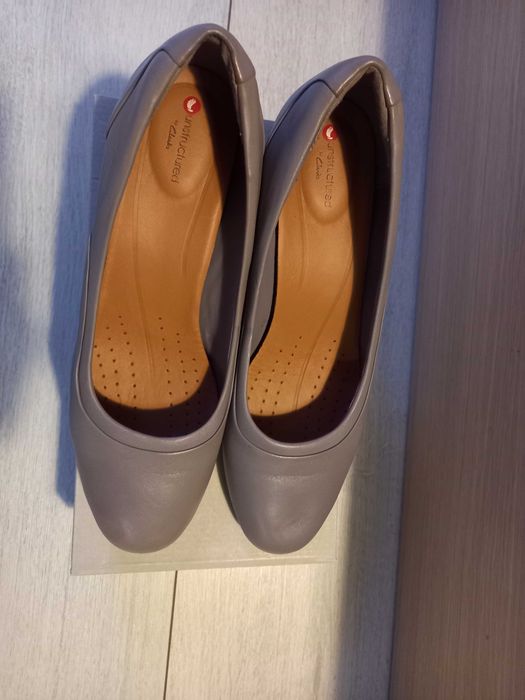 Дамски обувки Clarks