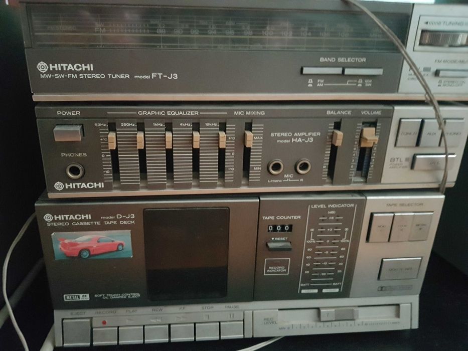 Hitachi J3 (FM/MW/SW),