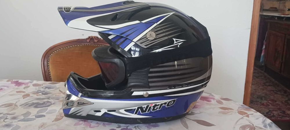 крос шлем Nitro Racing