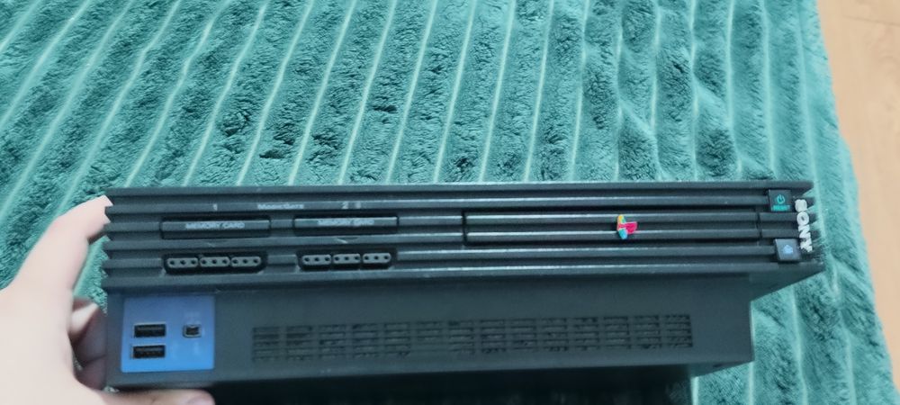 Play station 2 fat descriere!!!