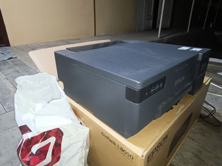 Epson L8050 printer sotiladi