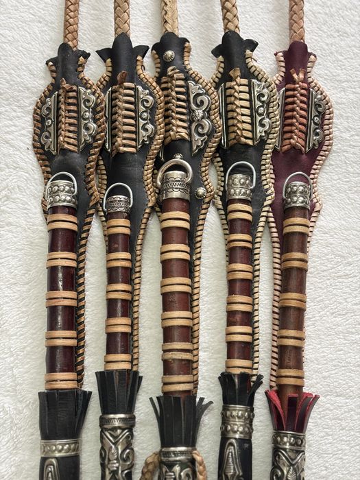 Қамшы, қолдан жасалған