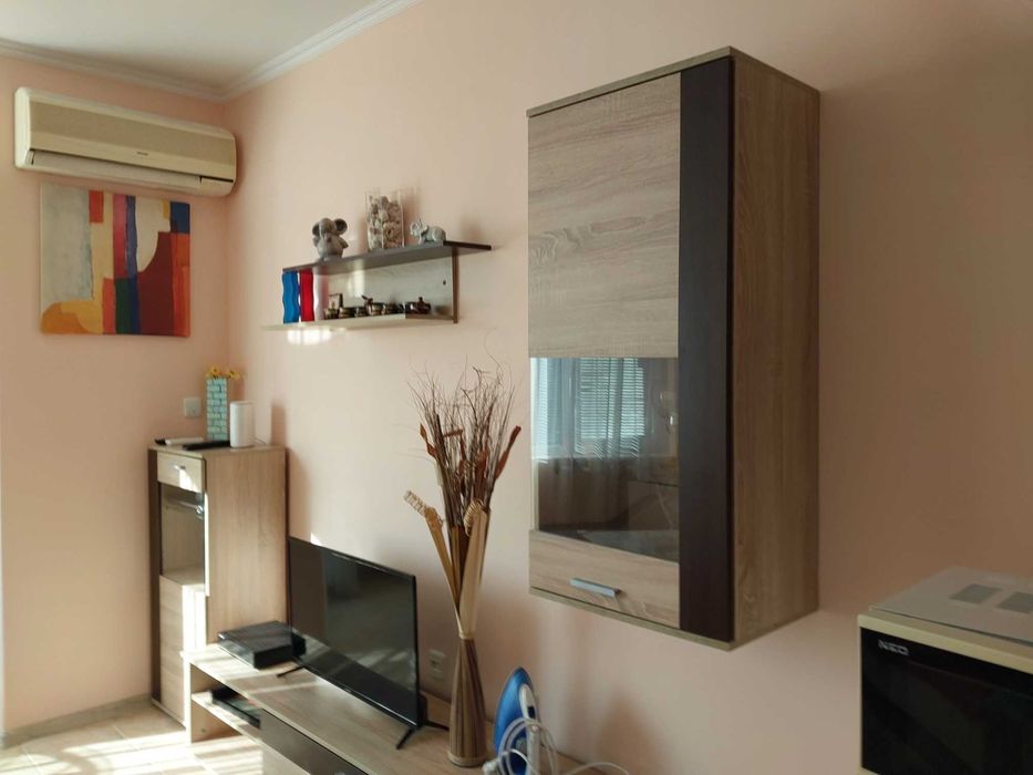 Дава се под наем Двустаен апартамент в к.к. Слънчев бряг - 75 кв.м за 350 € - Снимка #5