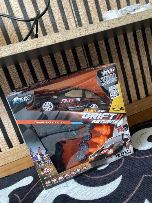 Продам машинку на радио управление дрифт