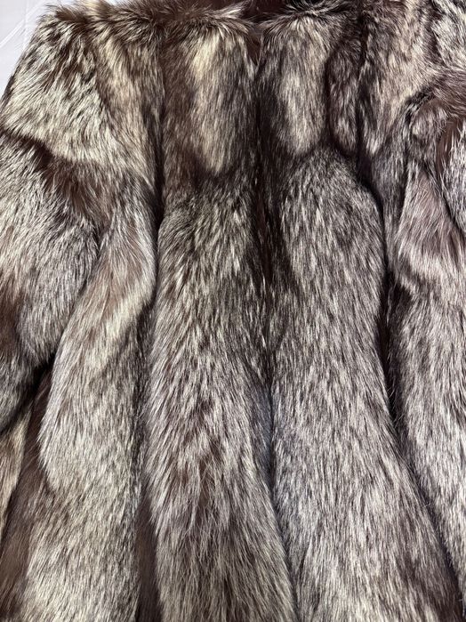 Кожено палто от сребърна лисица - цели кожи