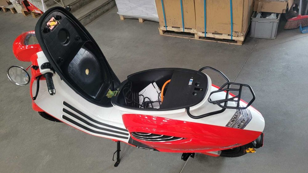 Scuter Electric Rotakt Cleopatra Motor Bosch 3000W Autonomie  55 km