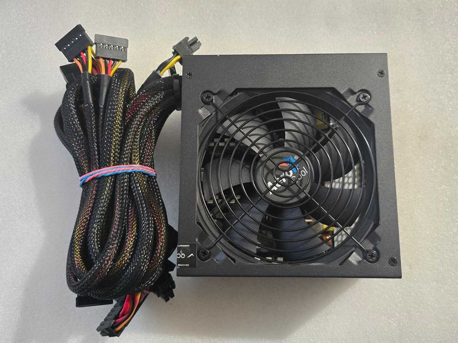 Sursă PC AeroCool Integrator 600W, 80 PLUS Bronze, 2 x 6+2 Pini PCIe