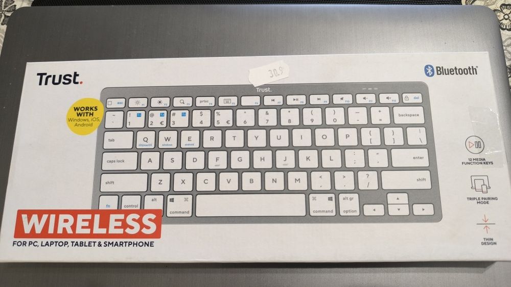 Wacom One Creative Pen Display графичен дисплей таблет