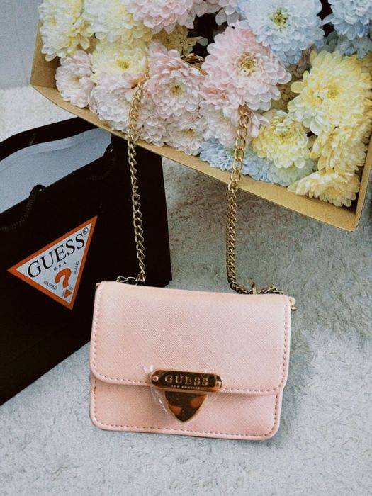 Сумочка от Guess