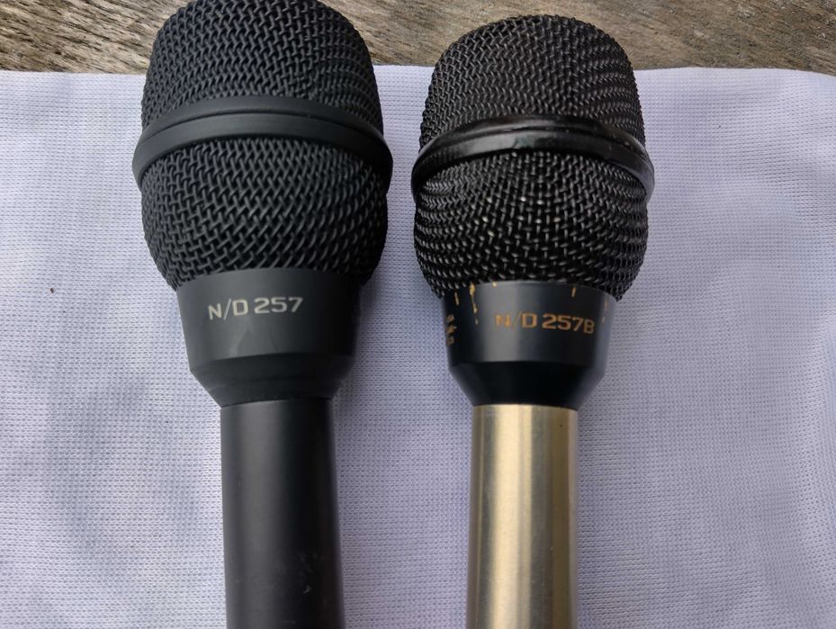 Микрофон Electrovoice