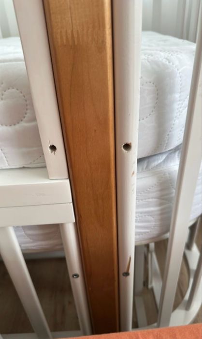 Детская кроватка. На маятнике