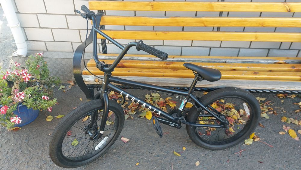 Велосипед. BMX трюковый